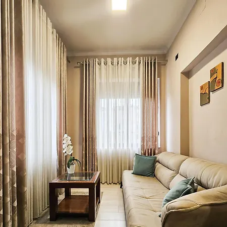 Apartman Sunflower Junior Tirana