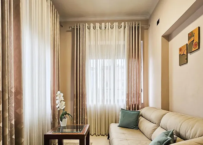 Apartman Sunflower Junior Tirana